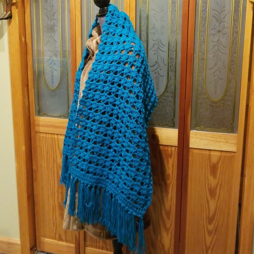 Handmade crochet extra wide scarf/wrap - Picture 3 of 7